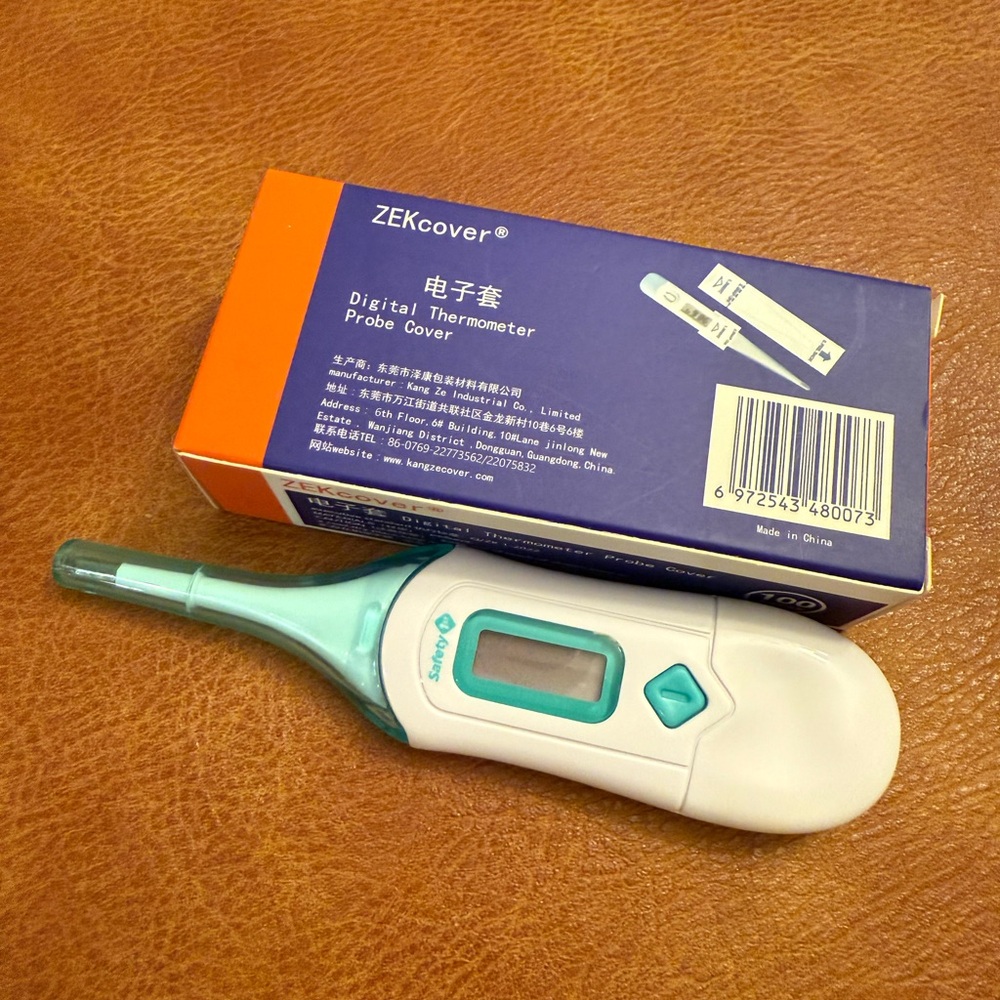 Safety 1st Digital Thermometer and Probe Covers